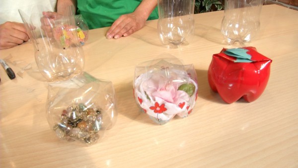 Kerajinan dari Botol Plastik Bekas