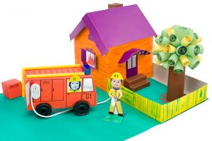 Kerajinan tangan dari kardus bekas