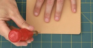 cara membuat dompet, cara membuat dompet dari kain flanel, cara membuat dompet dari kain flanel beserta gambarnya