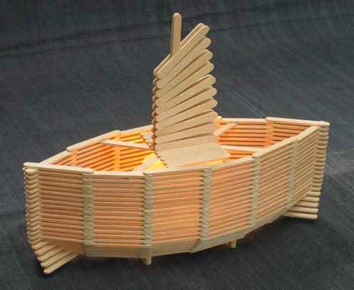 Miniatur kapal