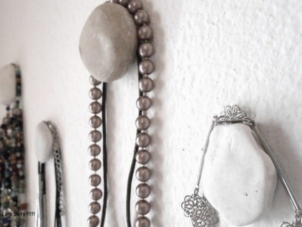 Berkreasi dengan Kerajinan Batu dan Kerikil