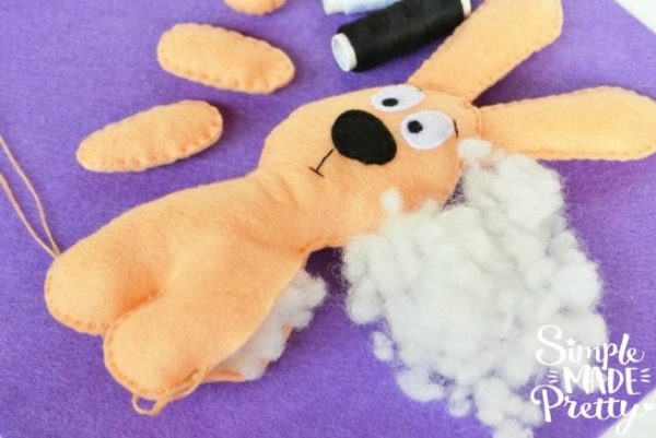 Cara Membuat Gantungan Kunci Boneka Kelinci dan Telur