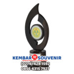 6 Kado Ulang Tahun Menarik Rekomendasi untuk Sahabat Anda