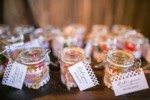 Mencari Souvenir Kerajinan Antik Di Kota Wisata Indonesia