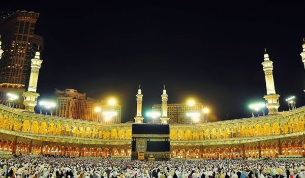 Hadiah Souvenir Untuk Saudara yang Melaksanakan Haji atau Umroh